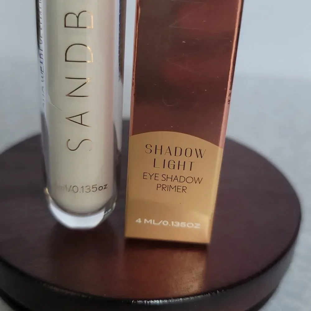 Sandbar Beauty Shadow Light Eyeshadow Primer
